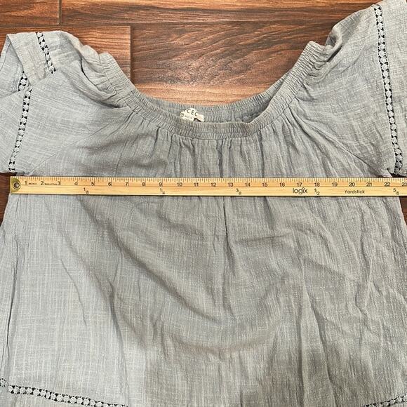 TCEC Off‎ Shoulder Shirt - Picture 3 of 5